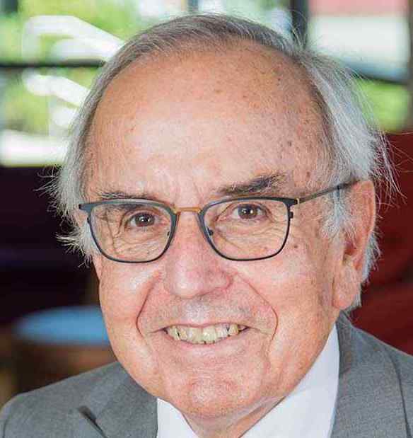 Dr. Art Cyr, Clausen Distinguished Professor at Carthage College