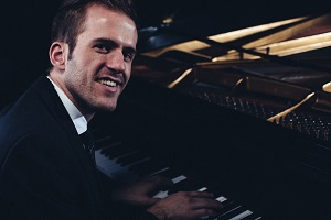 Pianist Jason Lyle Black