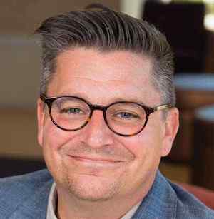 Jon Bruning, Associate Professor of Communications and Digital Media at Carthage