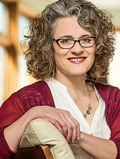  Lisa Phillips, author