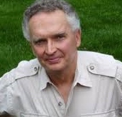 Ralph Peters, author 