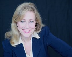 Author Carolyn Sloan 